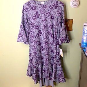 Beautifully patterned mid sleeved dress